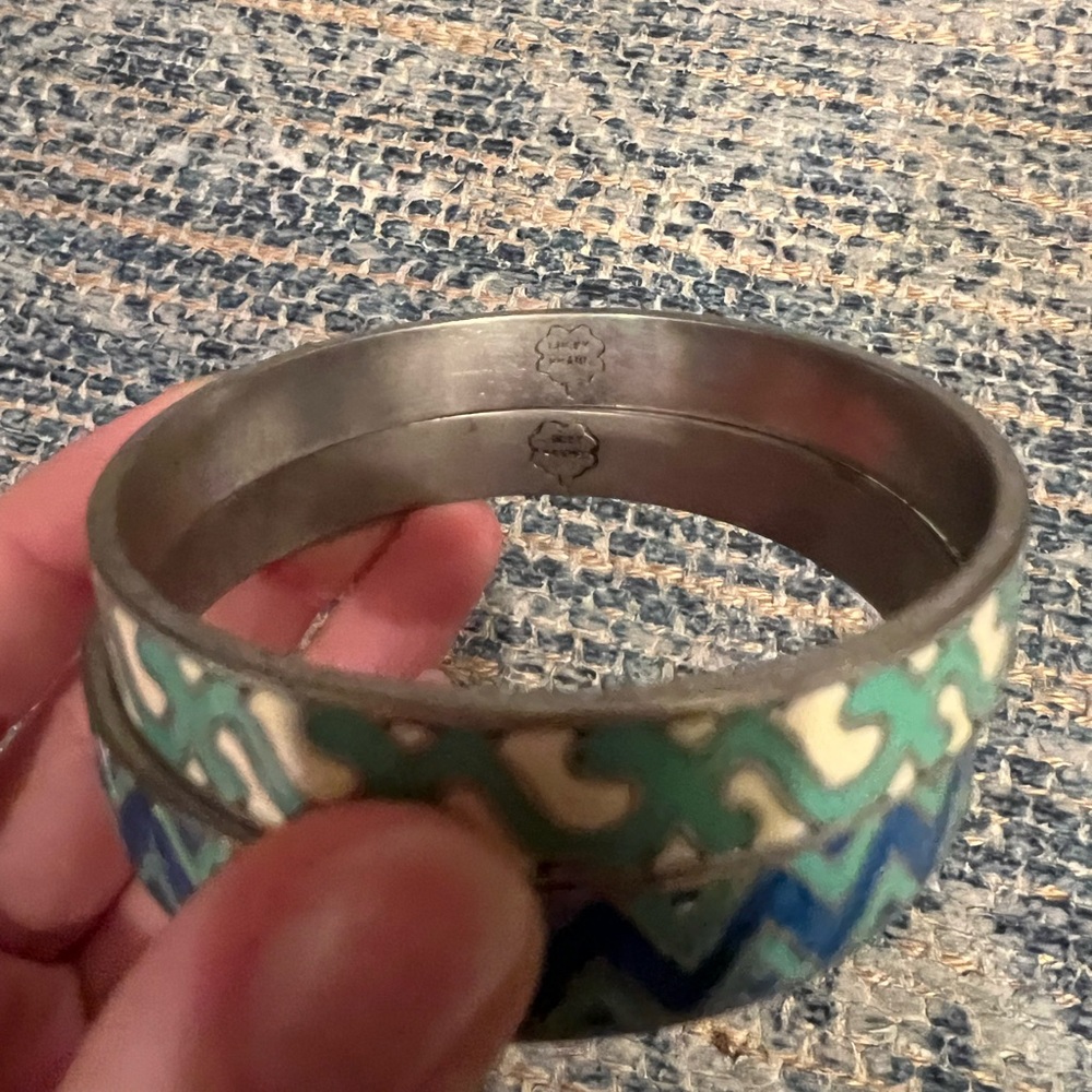 Set of Two Lucky Brand Bangle Bracelets - Picture 4 of 4